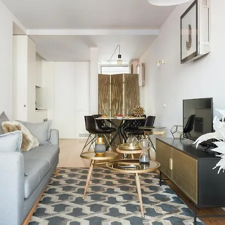 Apartment Plum Guide - Jupiter Rising