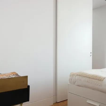 Plum Guide - Jupiter Rising Apartment *